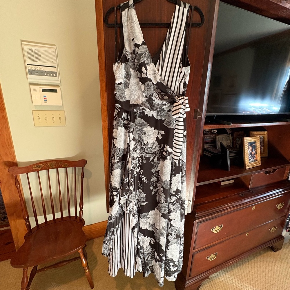 Elegant Black and White Floral Dress
